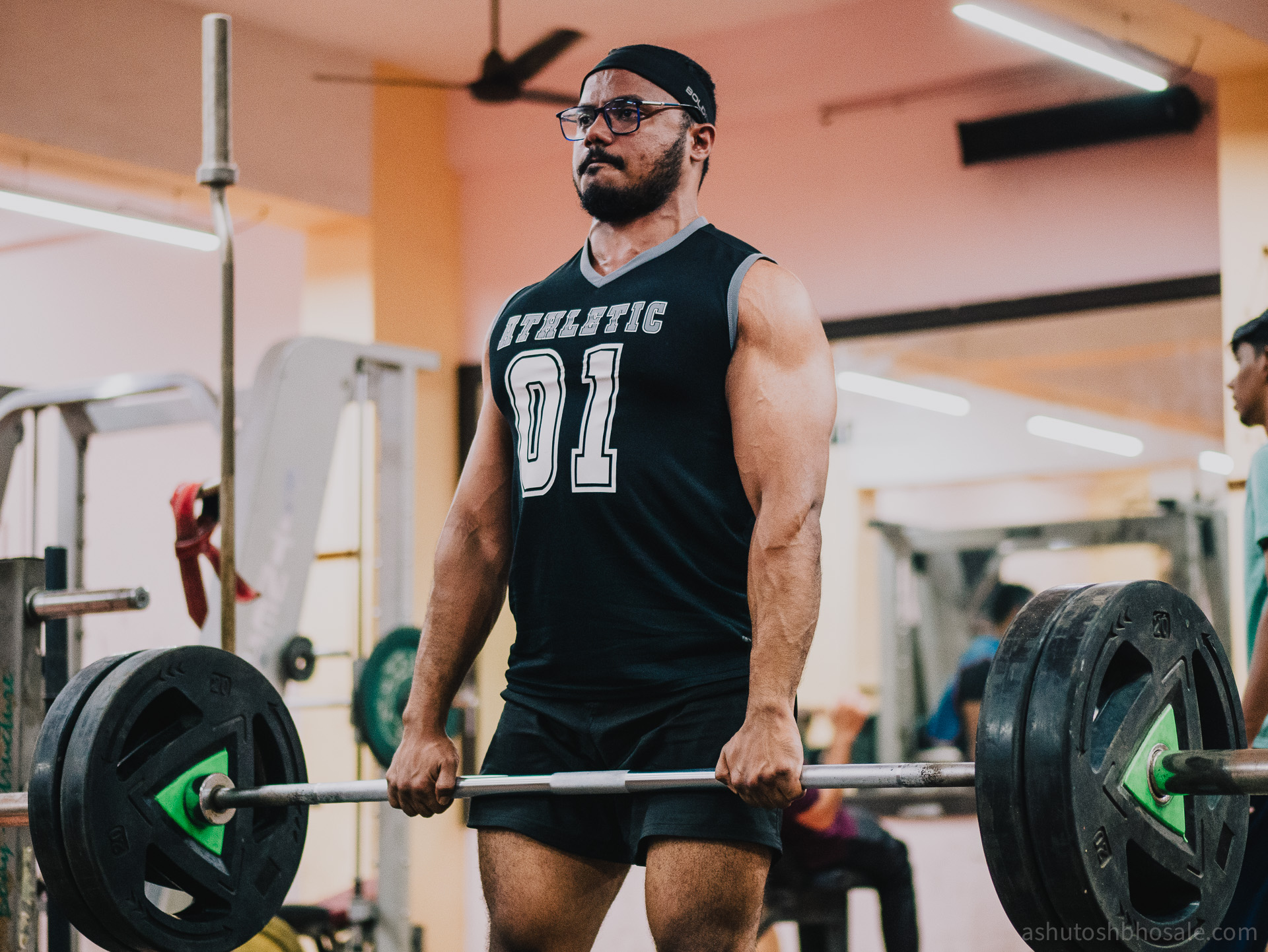 Prasad deadlifting 100kg